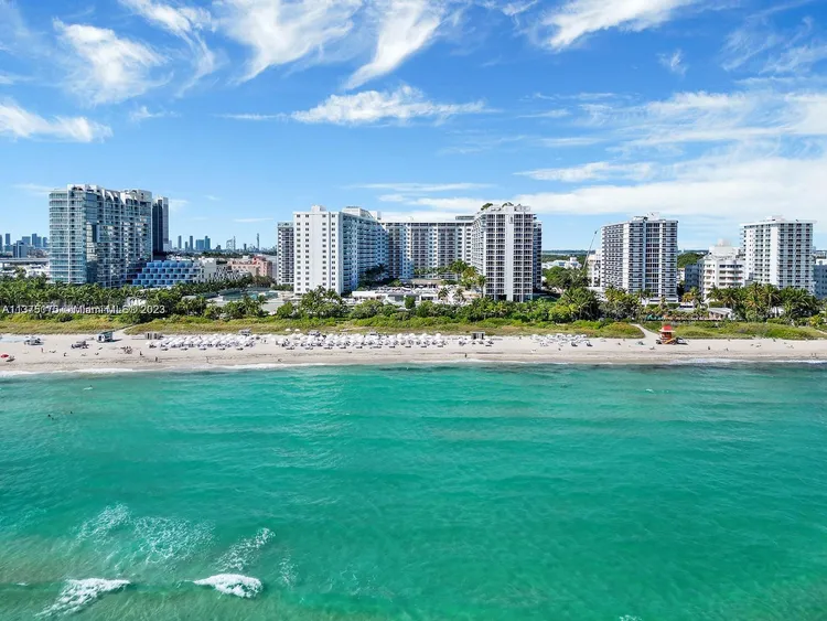 Roney Palace #630 image #32