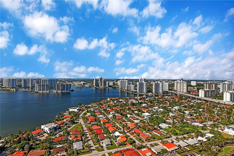 Porsche Design Tower #3503 image #11