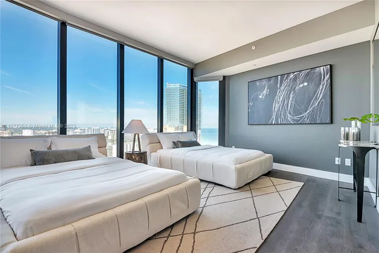 Porsche Design Tower #3503 image #18