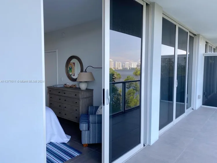 The Harbour #318 image #80