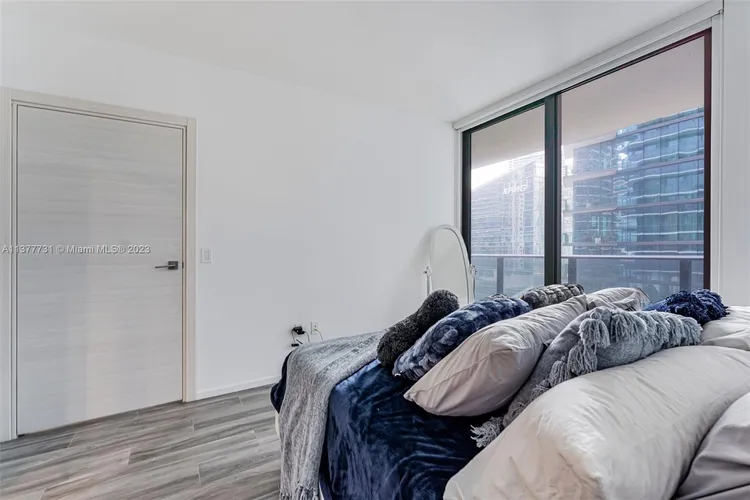 SLS Lux Brickell #1407 image #15