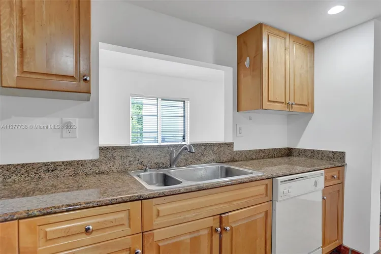 Villas at South Beach #105 image #16
