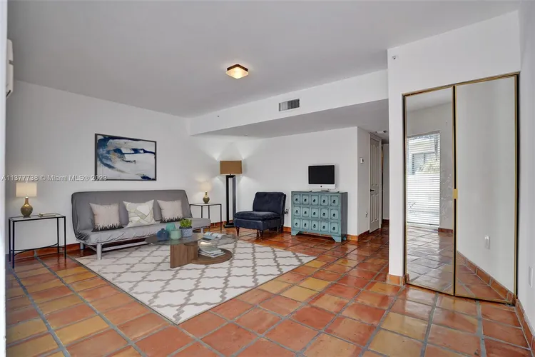 Villas at South Beach #105 image #8