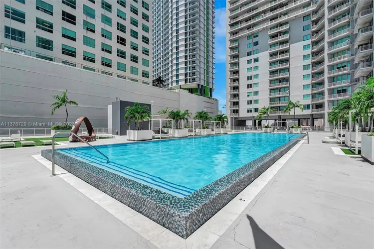 Neo Vertika #PHI12 image #31