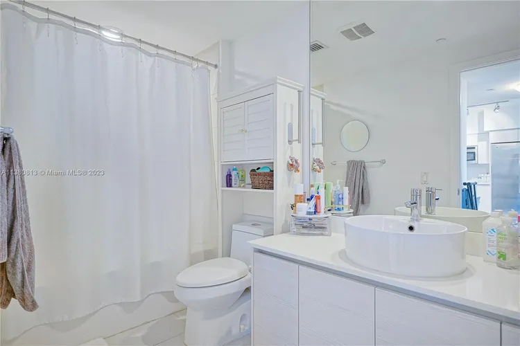 Baltus House #512 image #10