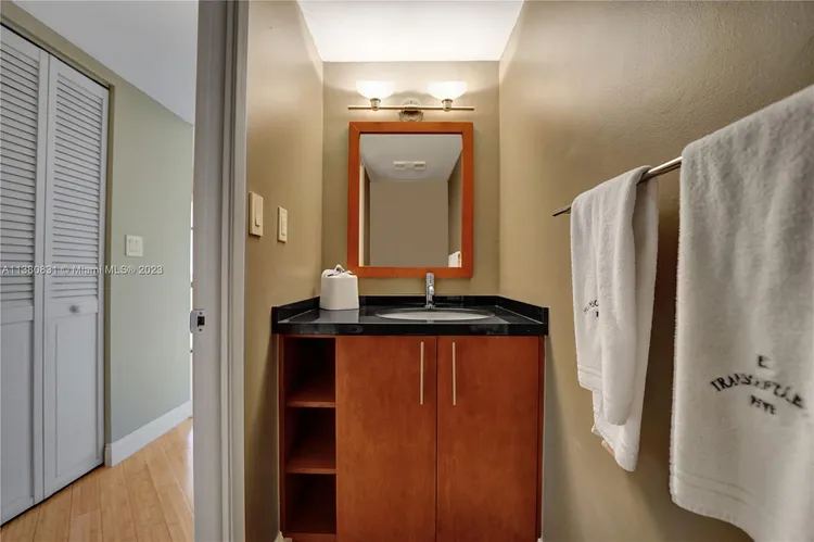 Biscayne Cove #1208 image #17