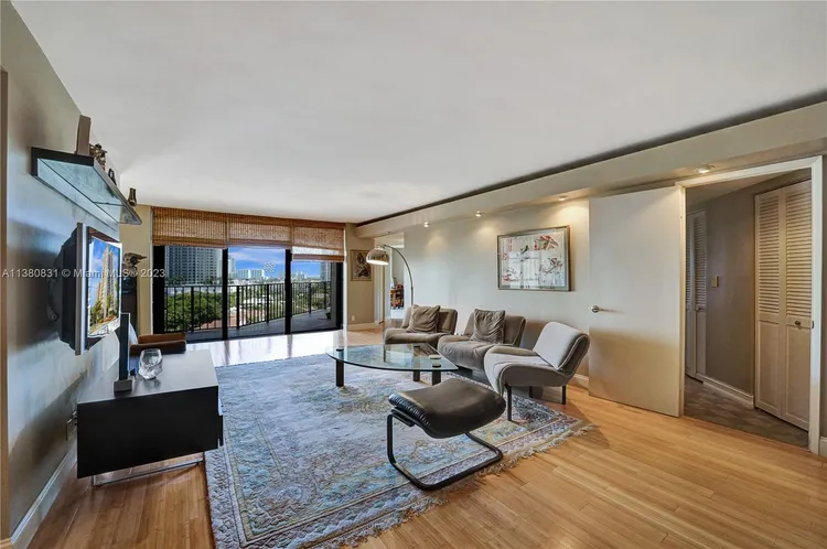 Biscayne Cove #1208 image #21