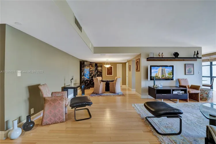 Biscayne Cove #1208 image #22