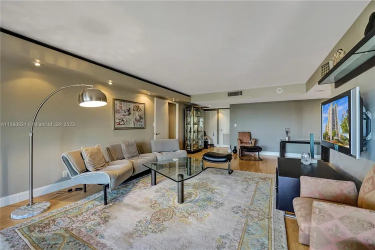 Biscayne Cove #1208 image #26