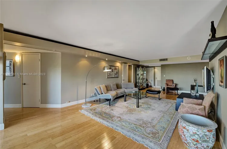 Biscayne Cove #1208 image #28