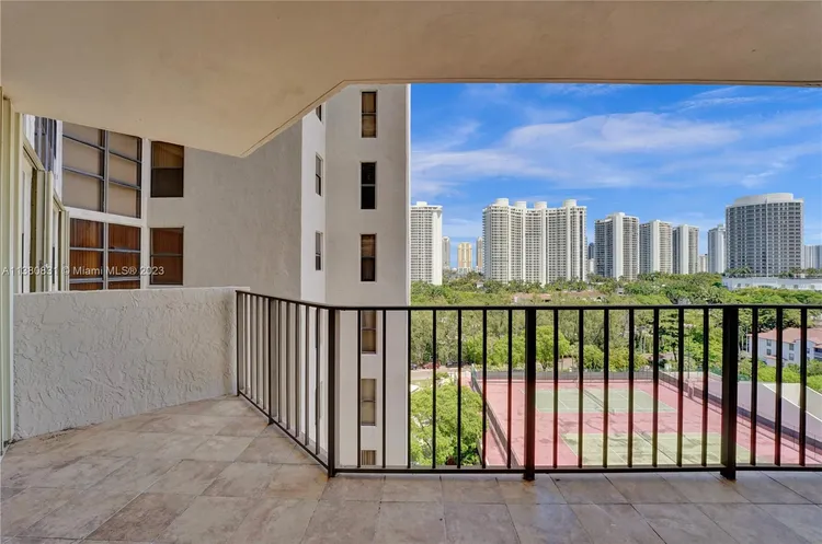 Biscayne Cove #1208 image #52