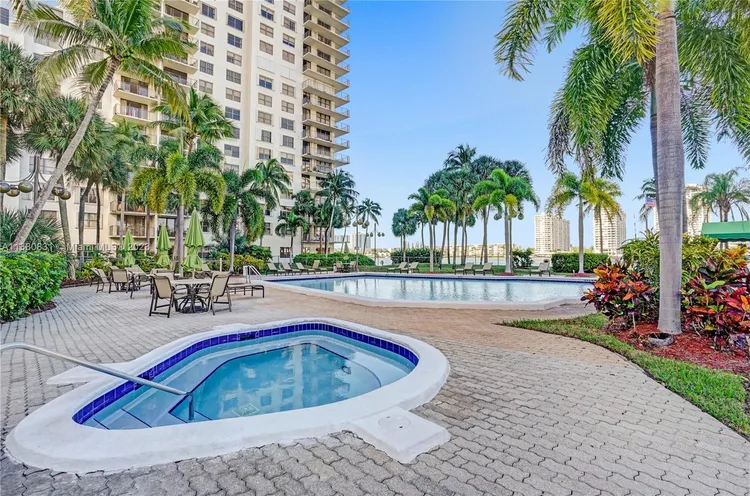 Biscayne Cove #1208 image #69