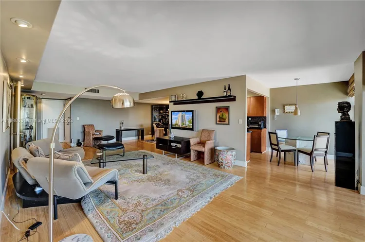 Biscayne Cove #1208 image #7