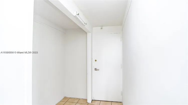 Bay Park Towers #903 image #11