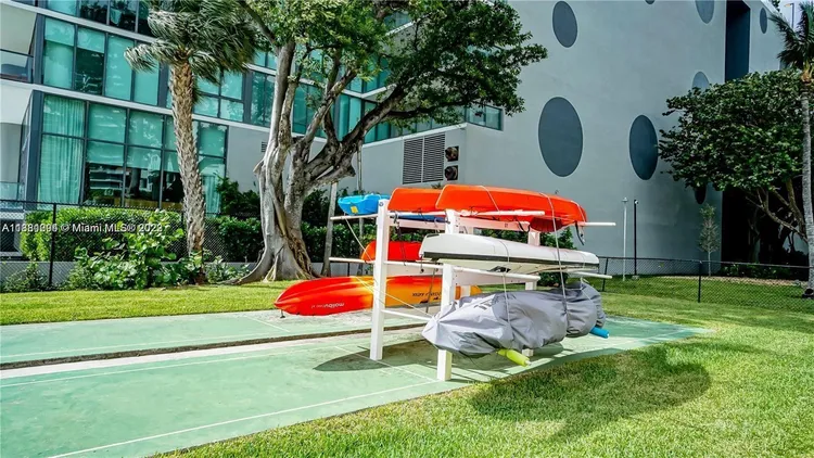 Bay Park Towers #903 image #19