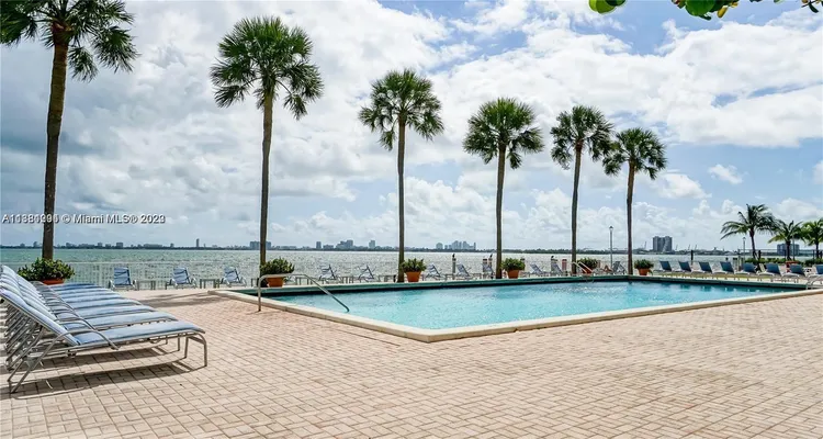 Bay Park Towers #903 image #24