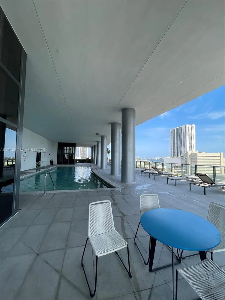 Canvas #2520 image #25