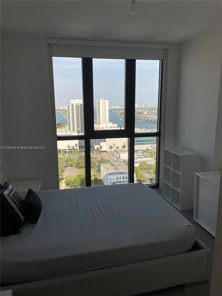 Canvas #2520 image #9