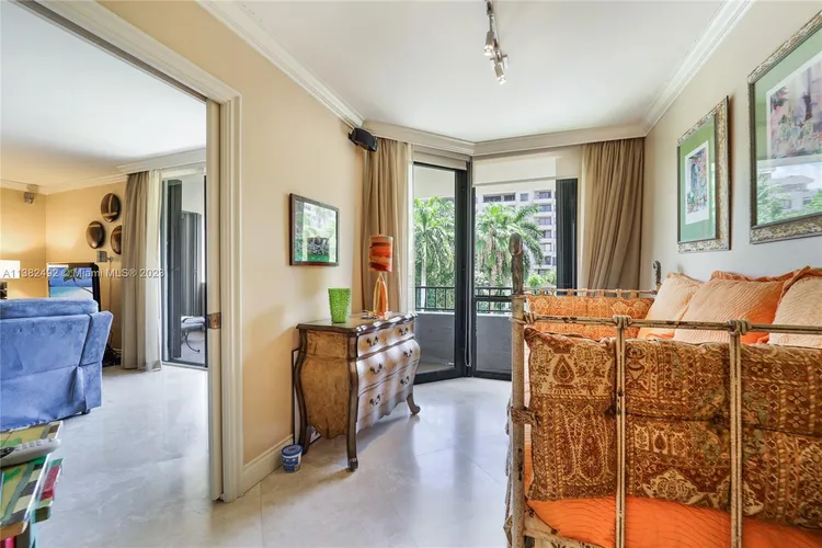 Key Colony IV Botanica #223 image #12