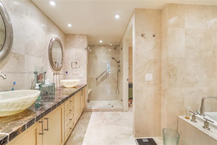 Key Colony IV Botanica #223 image #9