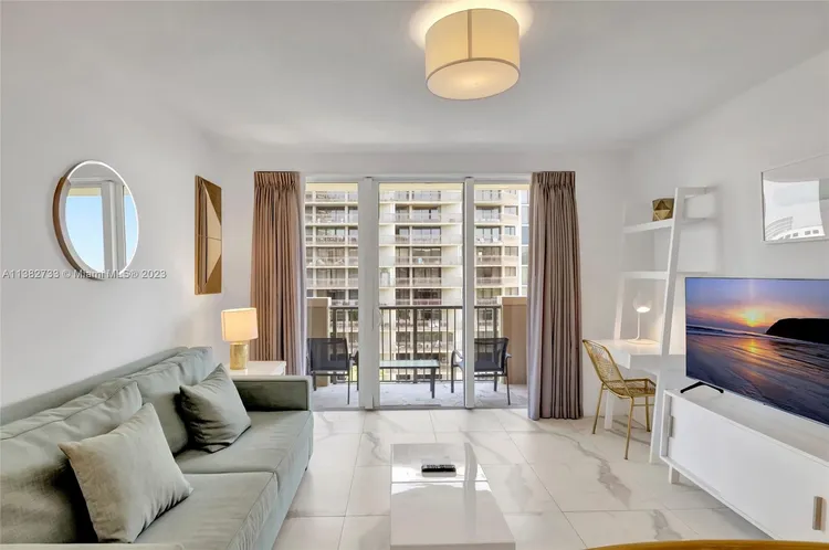 The Mutiny #1109 image #6