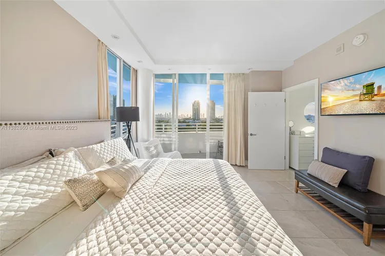 Ocean Place #8I image #21