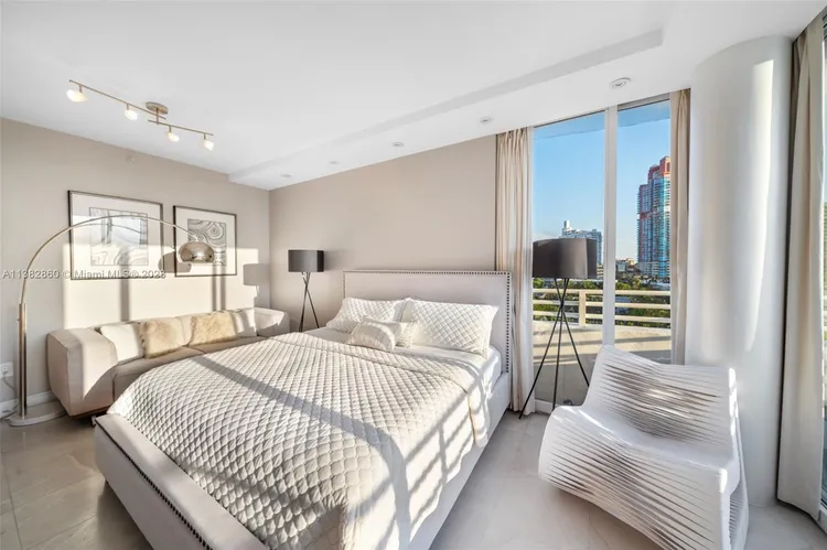 Ocean Place #8I image #24