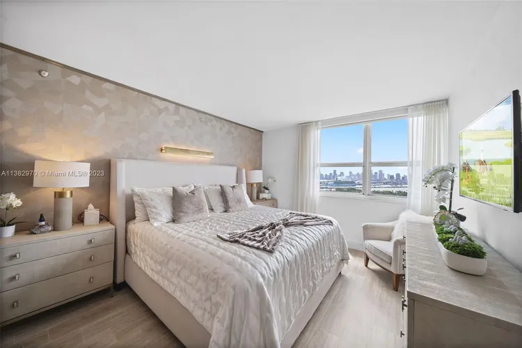 Floridian #2601 image #6