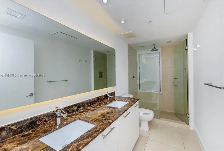 The Plaza on Brickell South #200 image #8