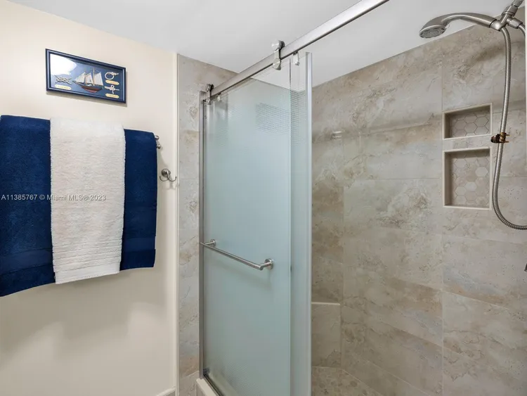 The Mutiny #510 image #8