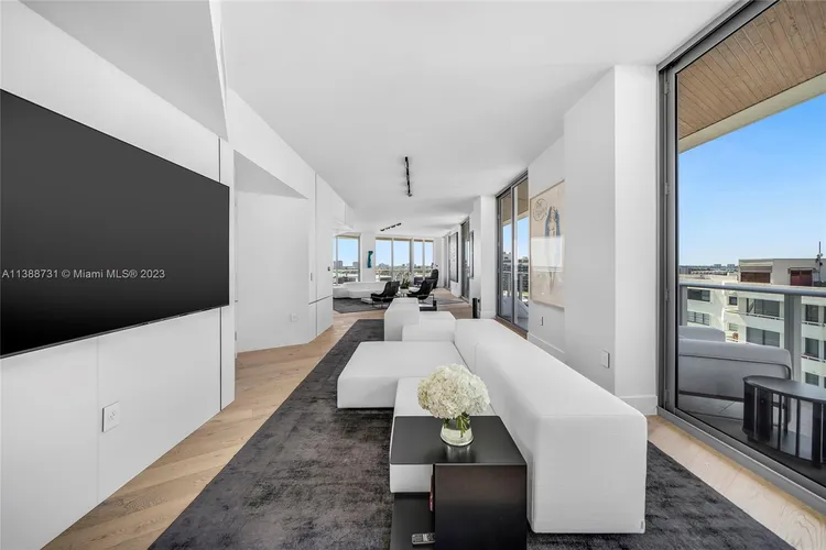 Monaco Yacht Club & Residences #8D image #10