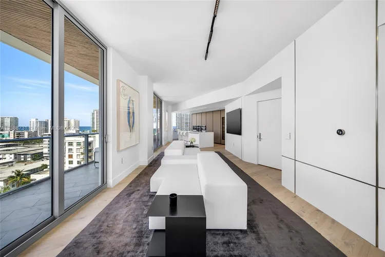 Monaco Yacht Club & Residences #8D image #13