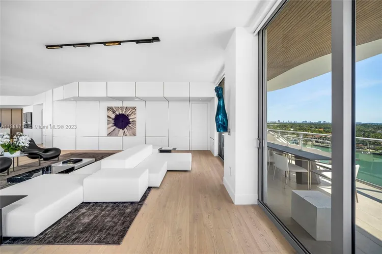 Monaco Yacht Club & Residences #8D image #17