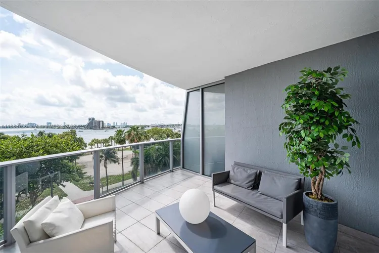 Aria on the Bay #408 image #20