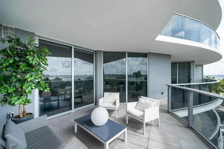 Aria on the Bay #408 image #21