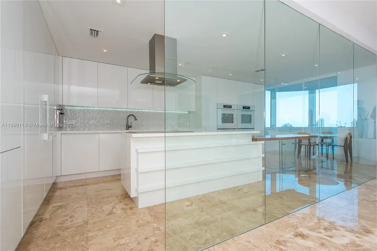 Peninsula #2401 image #14