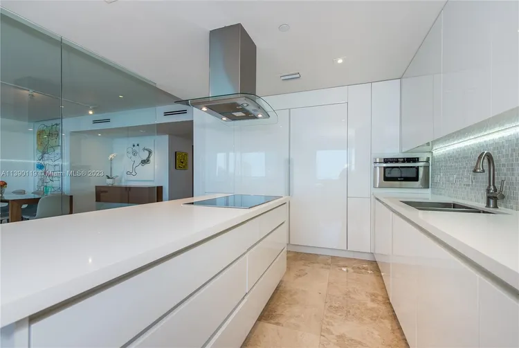 Peninsula #2401 image #15