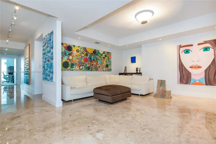 Peninsula #2401 image #27