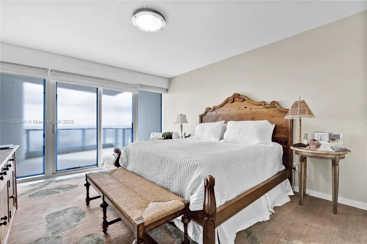 Grovenor House #1406 image #10