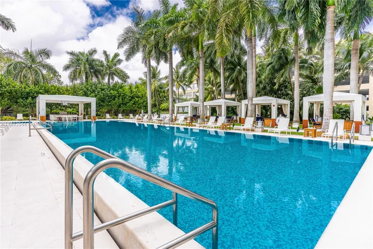 Grovenor House #1406 image #15