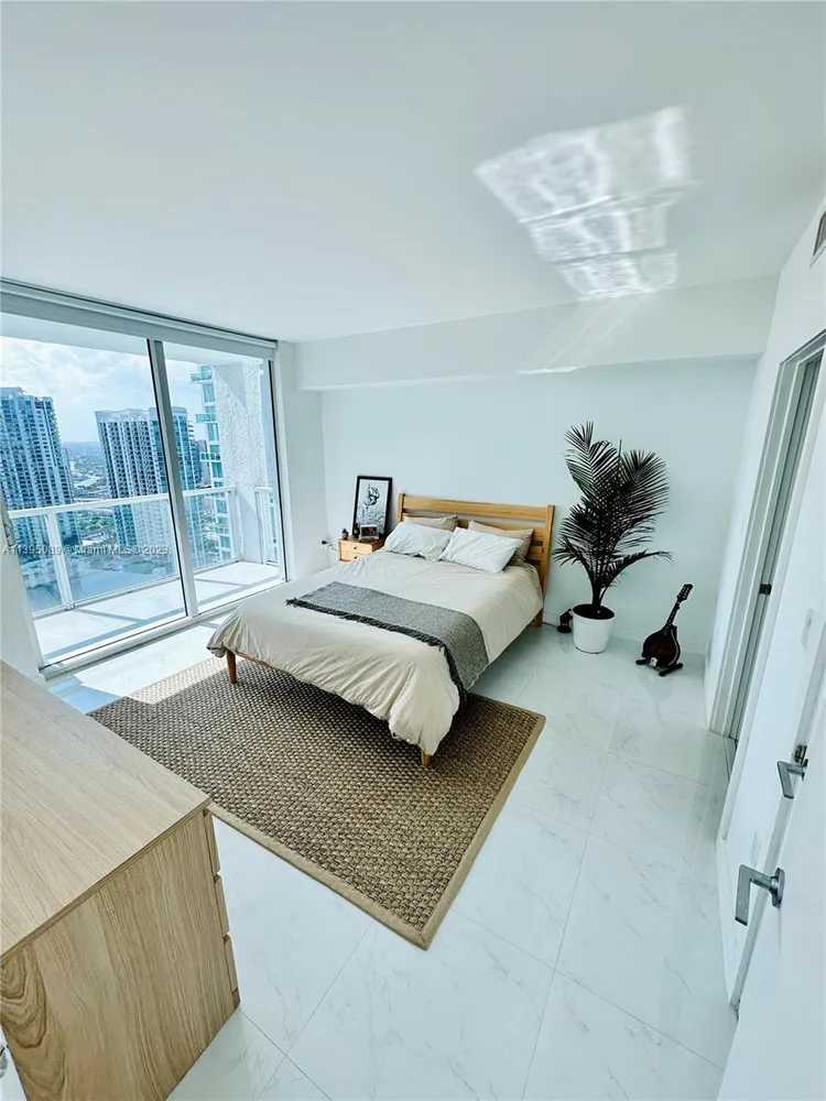 500 Brickell #3800 image #6