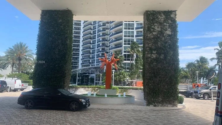 ICON South Beach #2110 image #9