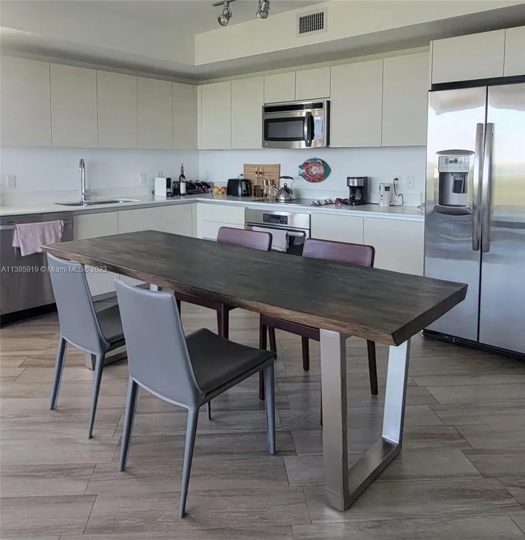 Baltus House #701 image #21
