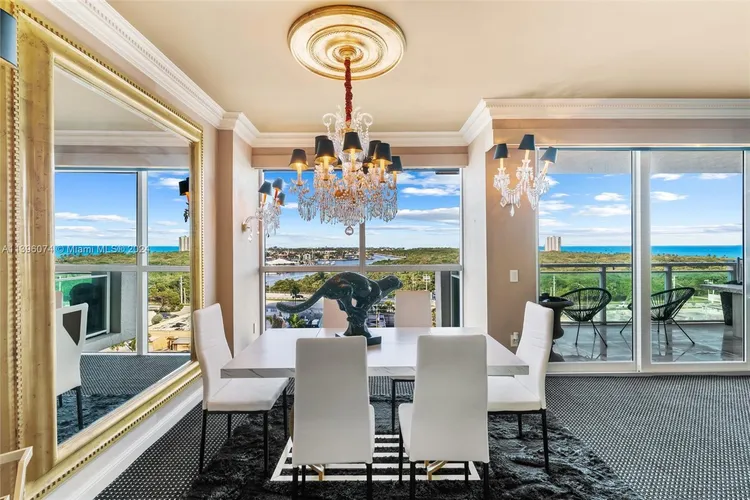 Le Club International #1006 image #11