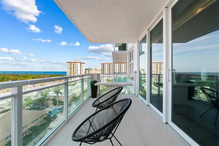 Le Club International #1006 image #21