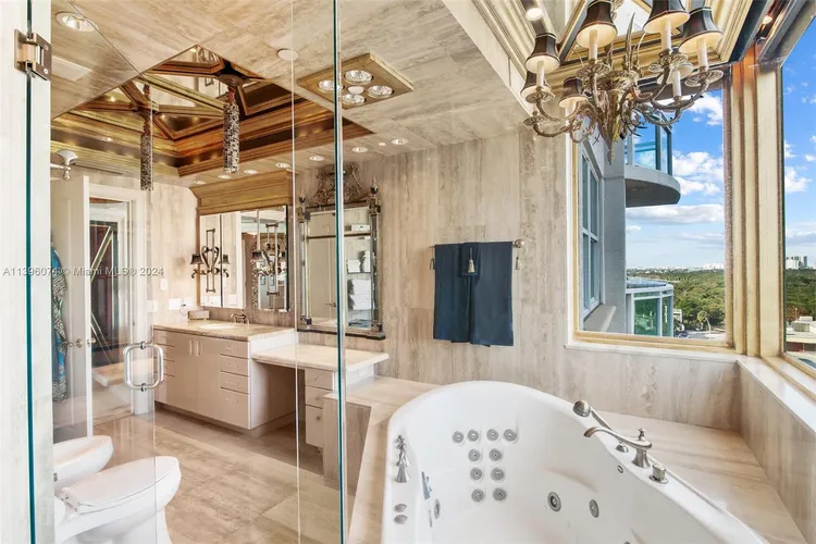 Le Club International #1006 image #27