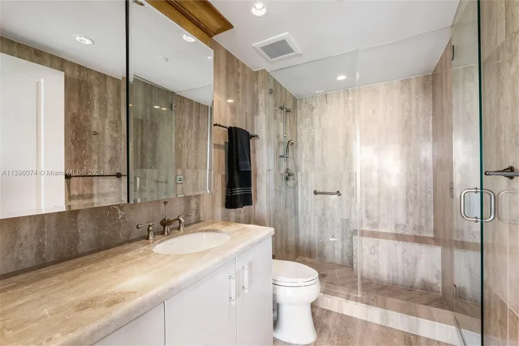 Le Club International #1006 image #30