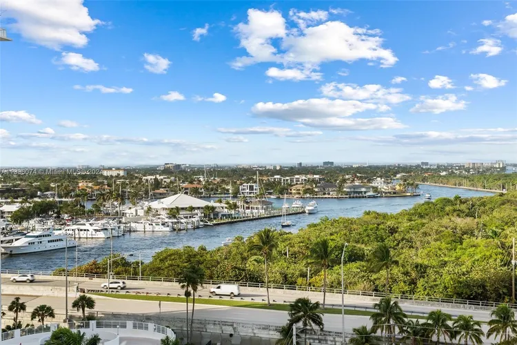 Le Club International #1006 image #33