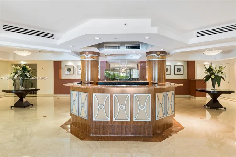 Le Club International #1006 image #48