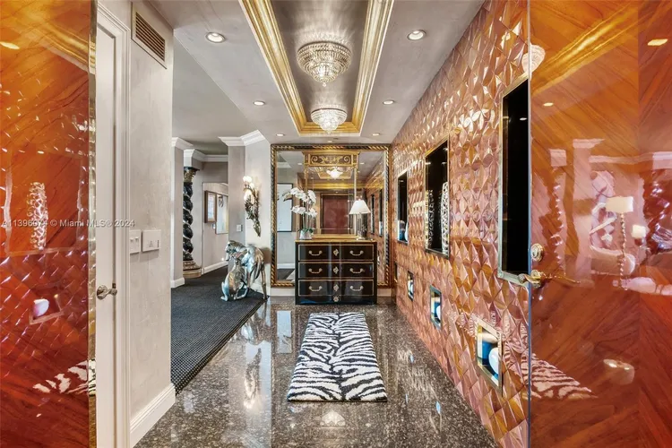 Le Club International #1006 image #7